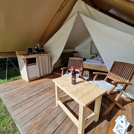 Apartment Safarizelt Bled *