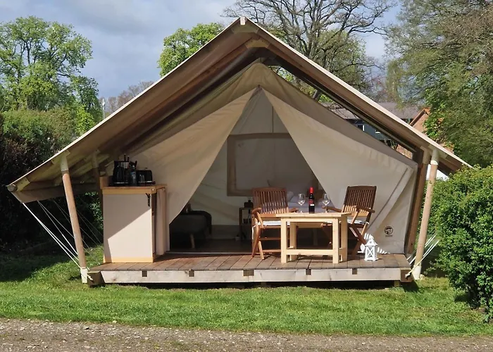 Safarizelt Bled 公寓 *